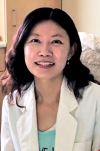 洪慧珊 Huey-Shan Hung